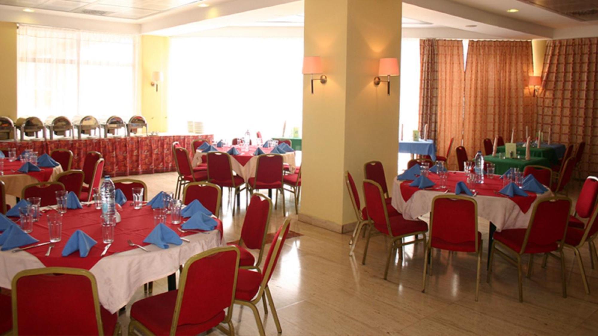 Djeuga Palace Hotel Yaoundé Exterior foto